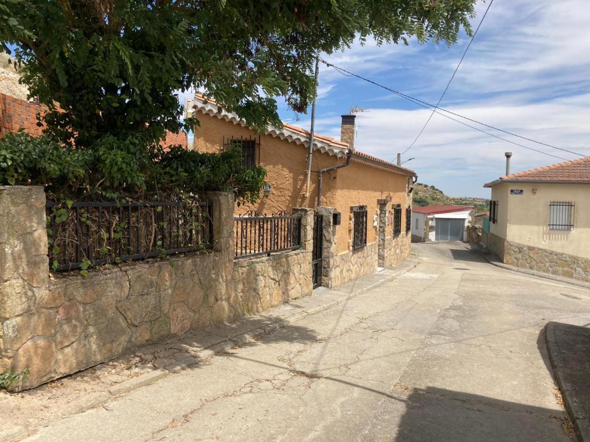 Casa Rural Neira Almenara de Tormes المظهر الخارجي الصورة